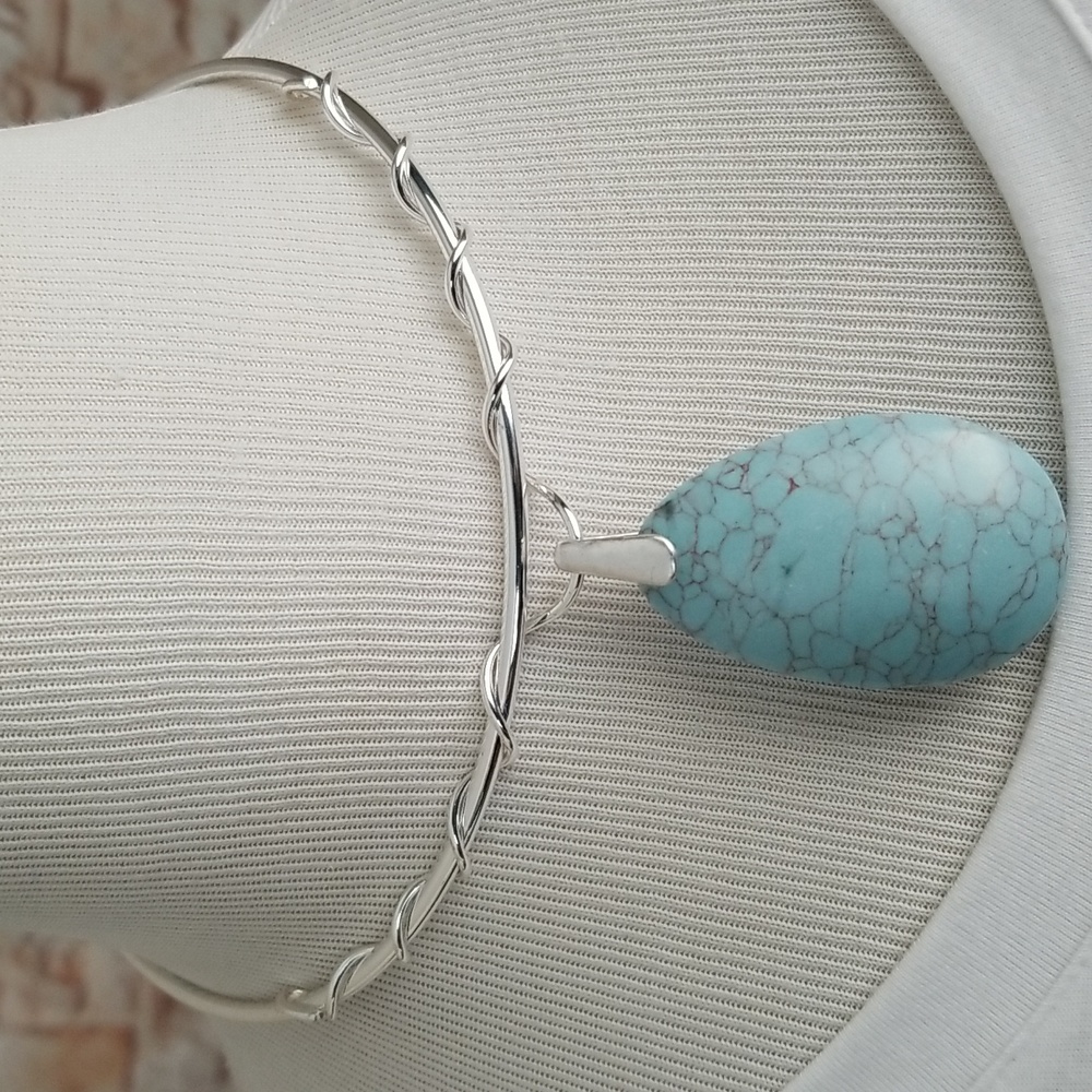 New Robert Lee Morris Soho Stone Wire Wrapped Necklace